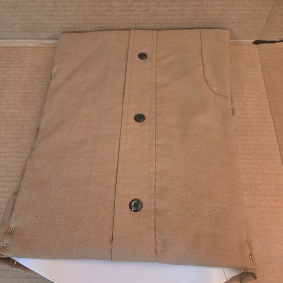 SOLD!St. John's Bay Men's Big and Tall Long Sleeve Button Down 2XLXT Taffy Brown - Picture 4 of 6